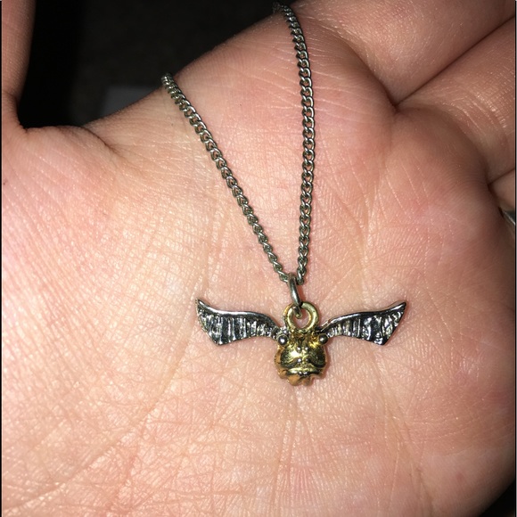 Hot Topic Jewelry - Harry Potter golden snitch necklace